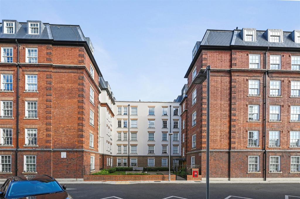 Garland Court