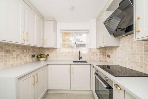 undefined, Winery Lane, Kingston Upon Thames KT1