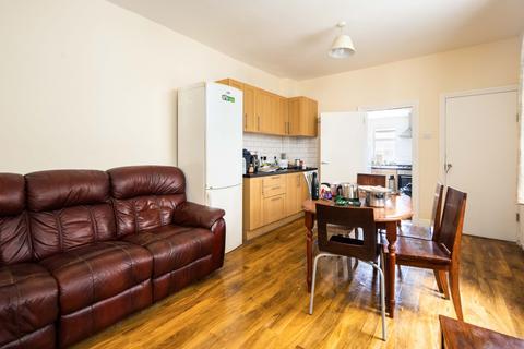 8 bedroom terraced house for sale, Portway, Stratford, London, E15