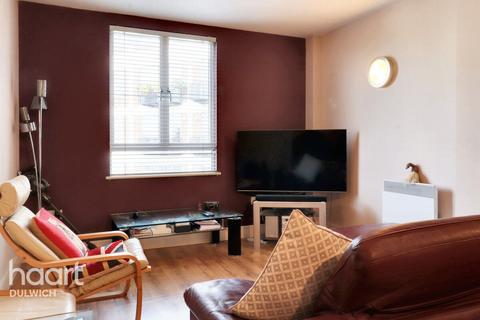 1 bedroom apartment for sale, Southampton Way, LONDON