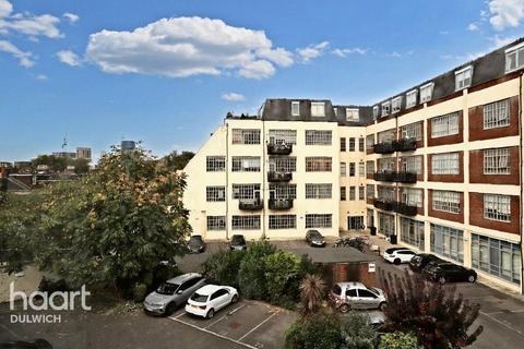 1 bedroom apartment for sale, Southampton Way, LONDON