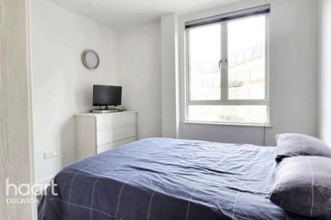 1 bedroom apartment for sale, Southampton Way, LONDON