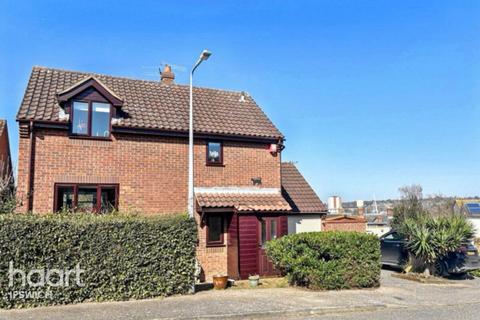 Grantham Crescent, Ipswich