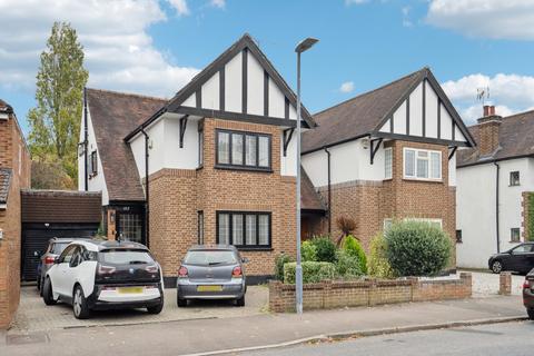 undefined, Pinner View, North Harrow HA1