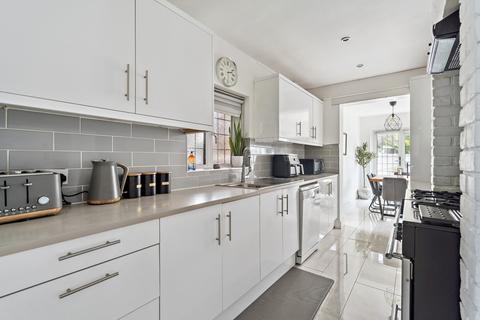 undefined, Pinner View, North Harrow HA1