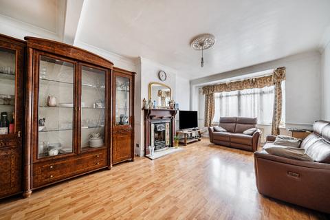 undefined, Commonside East, Mitcham CR4