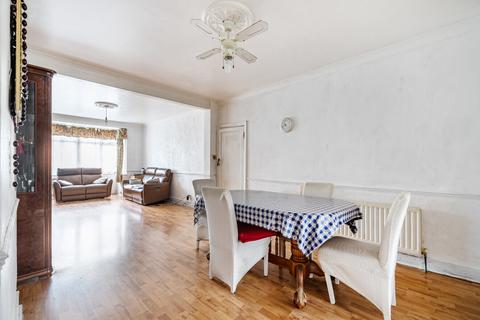 undefined, Commonside East, Mitcham CR4