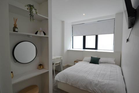Studio to rent, Room           London Road, Kingston Upon Thames
