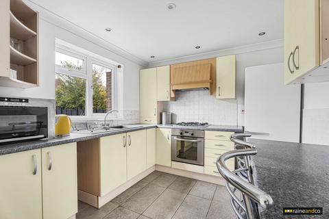 4 bedroom detached house for sale, Ground Lane, Hatfield
