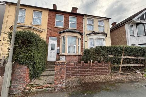 1 bedroom flat to rent, 1 Bedroom Flat To Let - HP12