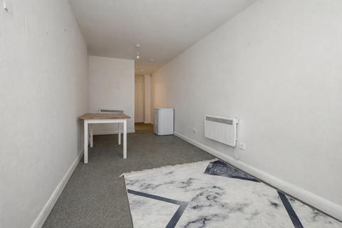 1 bedroom flat to rent, 1 Bedroom Flat To Let - HP12