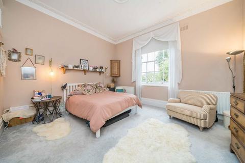 undefined, Church Road, Richmond TW10
