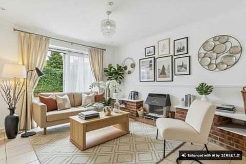 4 bedroom end of terrace house for sale, Hinkley Close, Harefield, UB9