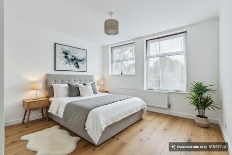 4 bedroom end of terrace house for sale, Hinkley Close, Harefield, UB9