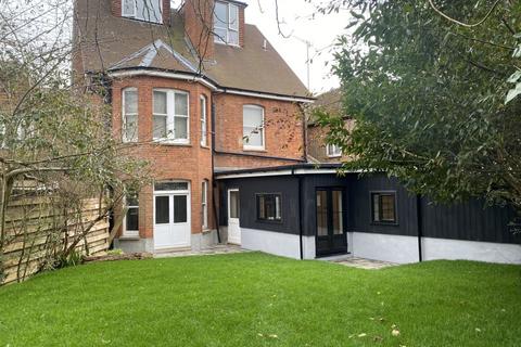 undefined, High Street, Bramley, GU5