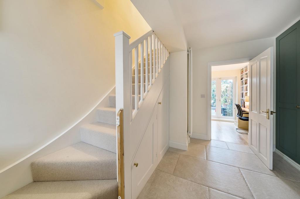 Entrance Hall (2)