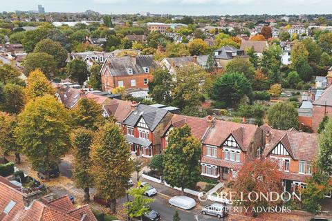 1 bedroom apartment for sale, Avenue Gardens, Acton, W3