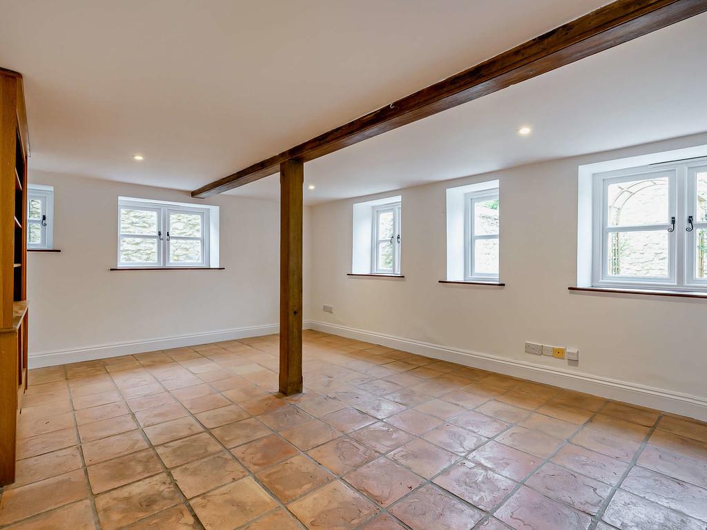 8666823-interior13-800
