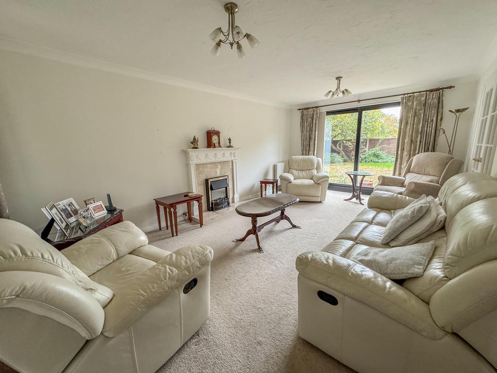 Lounge 1
