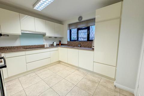 5 bedroom detached house for sale, Spencers, Hawkwell