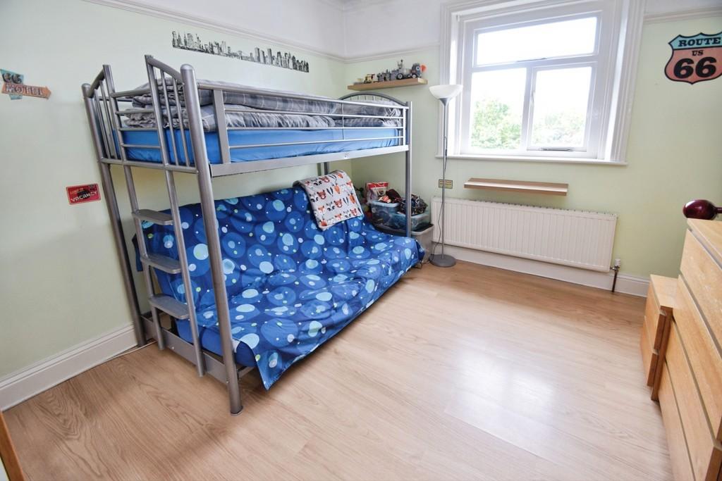 9ffd47a3-Bedroom 201