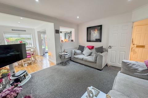 undefined, Southbourne Grove, Hockley