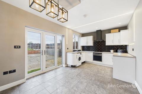 2 bedroom semi-detached house for sale, Beamhill Road, Stretton