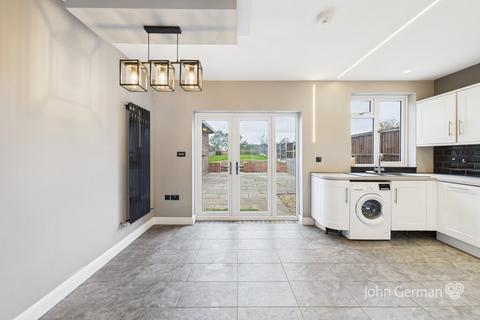2 bedroom semi-detached house for sale, Beamhill Road, Stretton