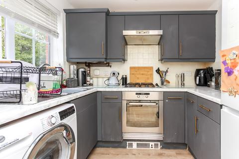 2 bedroom end of terrace house for sale, Chalon Close, Wellingborough NN8
