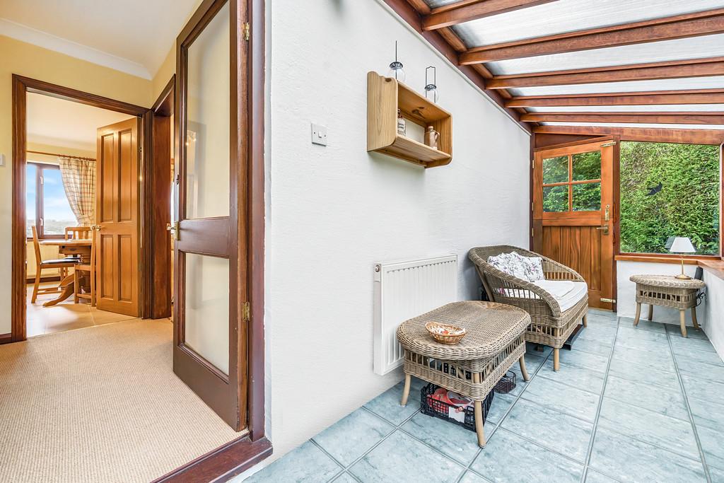 Sunny Garden Room