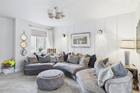 3 bedroom semi-detached house for sale, 17 Moss Bank Place, Warton, Carnforth LA5 9RG