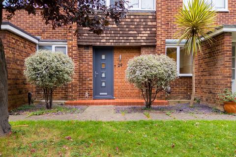 undefined, Cumberland Close, Twickenham