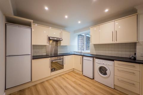 undefined, Cumberland Close, Twickenham