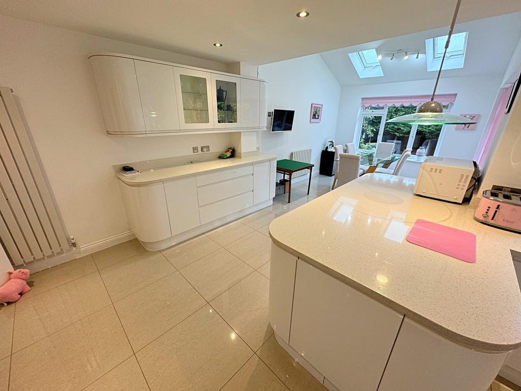 Dining Kitchen to Dining End