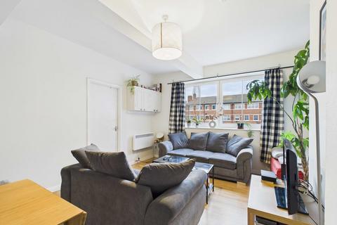4 bedroom apartment for sale, St Johns Estate, Tower Bridge