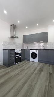 2 bedroom flat to rent, Crwys Road, Cathays, Cardiff, CF24