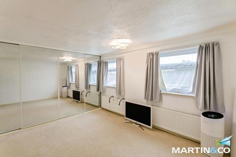 9 Doulton Close, Birmingham, B32 2XF