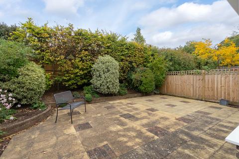 4 bedroom end of terrace house for sale, St Pauls Mews, Dorking
