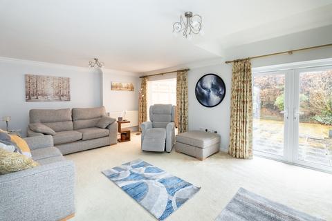 4 bedroom semi-detached house for sale, St Pauls Mews, Dorking