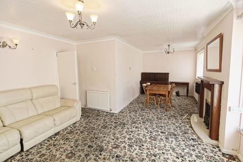 3 bedroom detached bungalow for sale, Coombe Rise, Oadby
