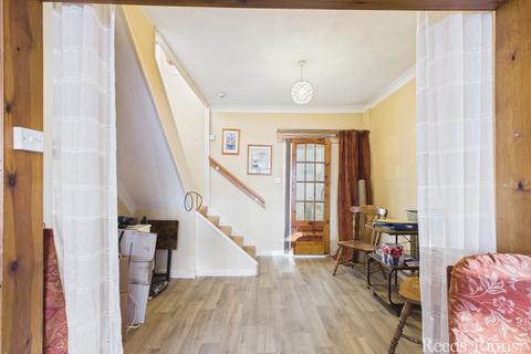 2 bedroom end of terrace house for sale, Jesmond Gardens, Hull