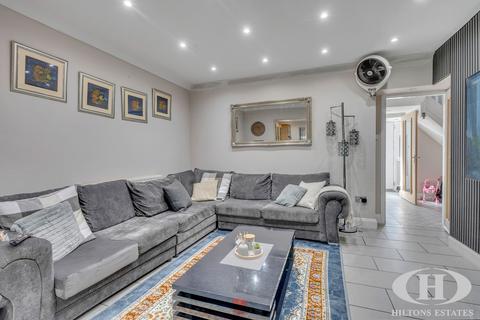 undefined, Thornton Avenue, West Drayton
