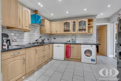 undefined, Thornton Avenue, West Drayton
