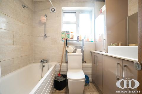 undefined, Redcroft Road, Southall