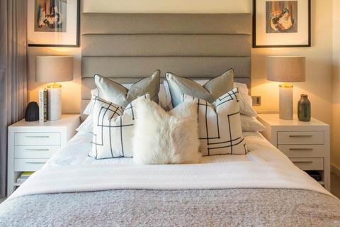 2 bedroom apartment for sale, Lillie Square, Earls Court, London SW6 1GD