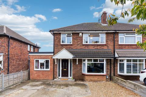 4 bedroom semi-detached house for sale, Wymondley Road, Hitchin, SG4