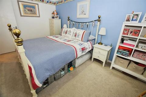 2 bedroom flat for sale, Hameldown Way, NEWTON ABBOT, Devon.