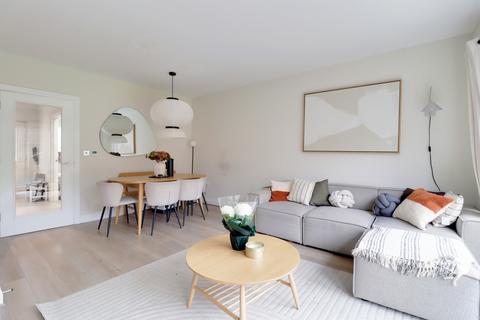 undefined, Broadleaf Place, Caterham CR3