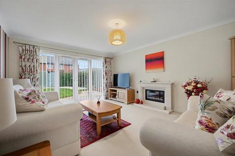 4 bedroom detached house for sale, Peter Laslett Close, Loughborough LE11