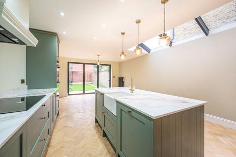 5 bedroom terraced house for sale, Brooke Road, Walthamstow, London, E17